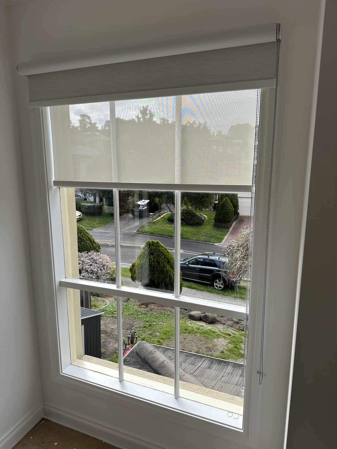 Roller blind fitted to a window